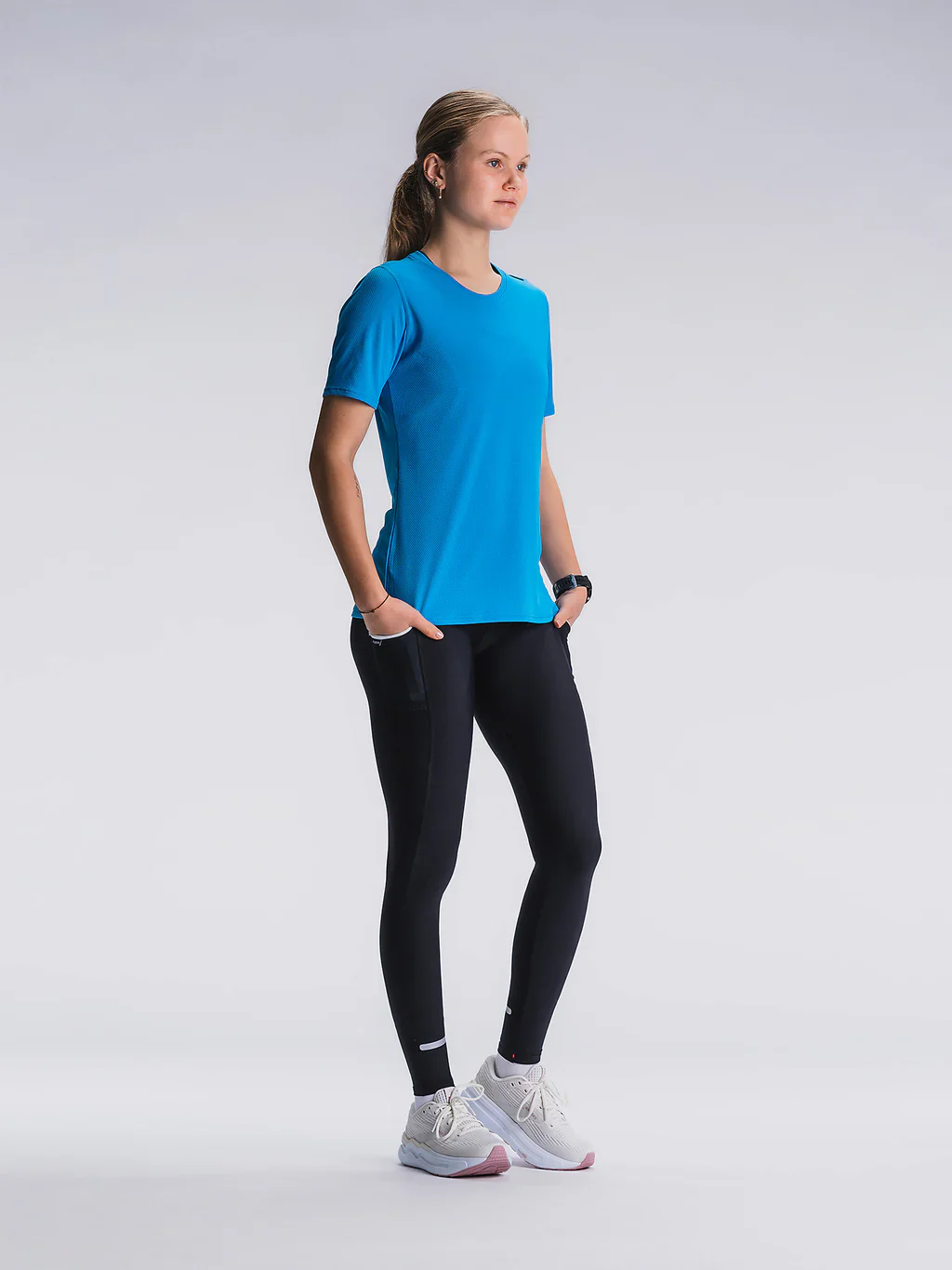 Lady Run T-Shirt - Image 6